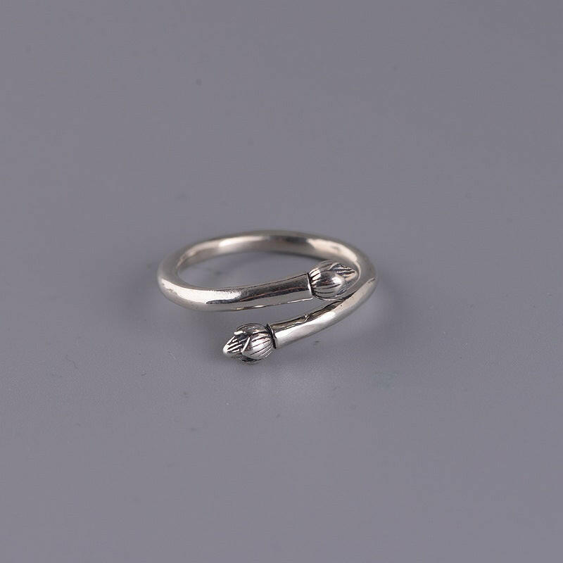 Vintage Charm Feather Ring in Silver