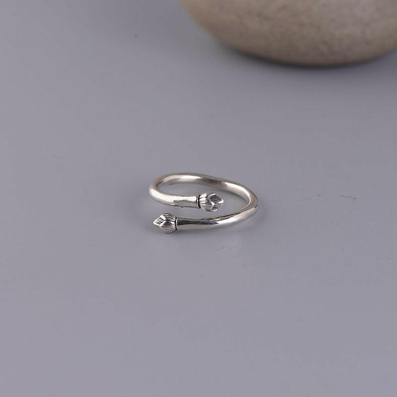 Vintage Charm Feather Ring in Silver