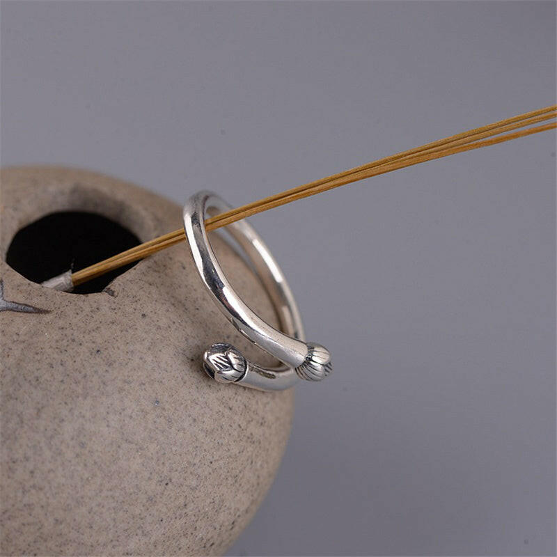 Vintage Charm Feather Ring in Silver