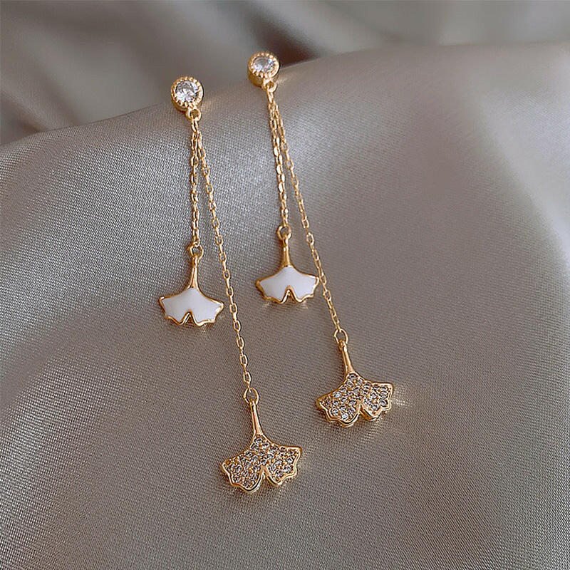 Personalized Women’s Net Red Earrings 46style Earrings