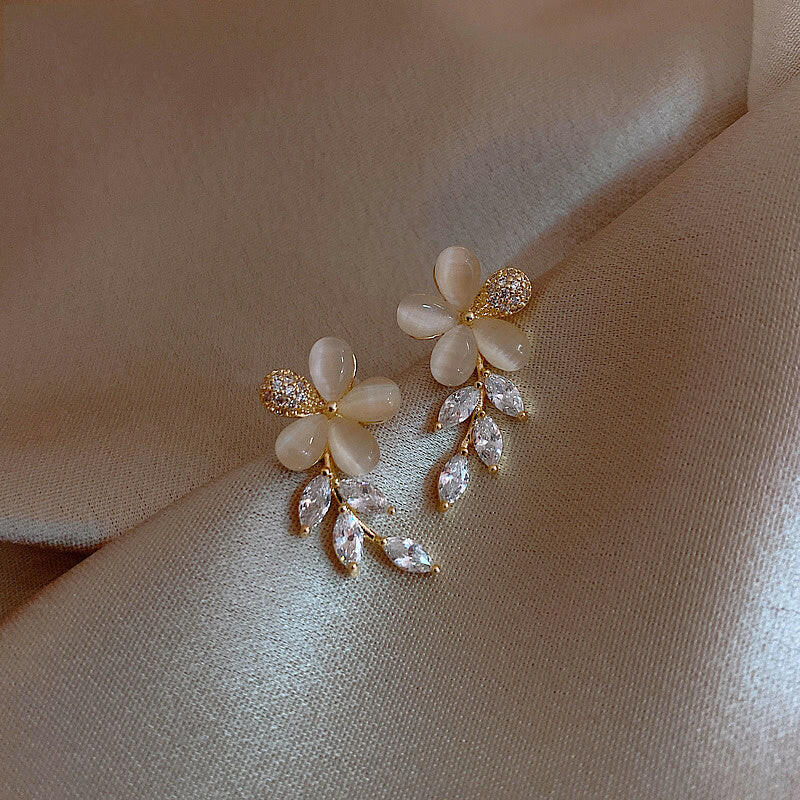 Personalized Women’s Net Red Earrings 38style Earrings