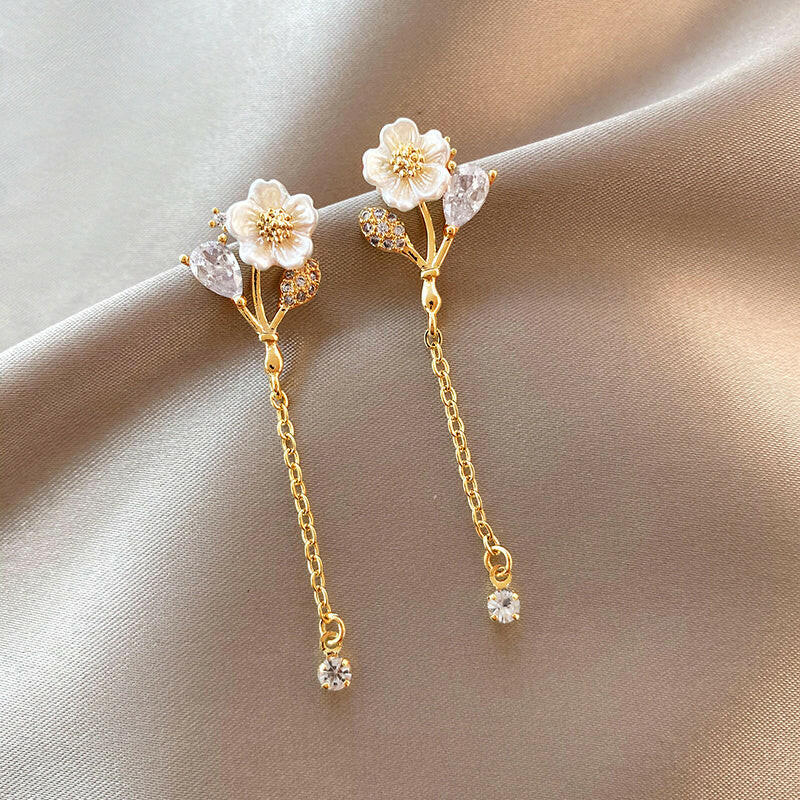 Personalized Women’s Net Red Earrings Earrings