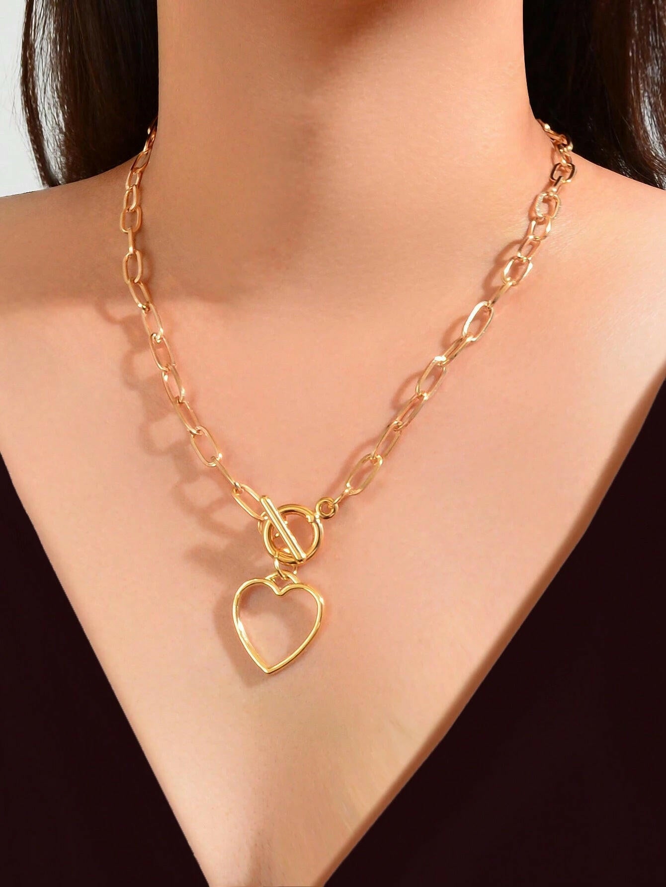 Retro Hip Hop Heart Buckle Love Necklace Gold