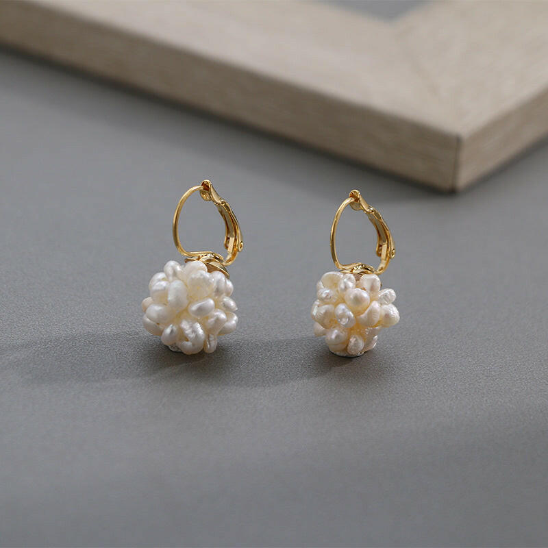Minimalist 14k Gold Natural Pearl Earrings
