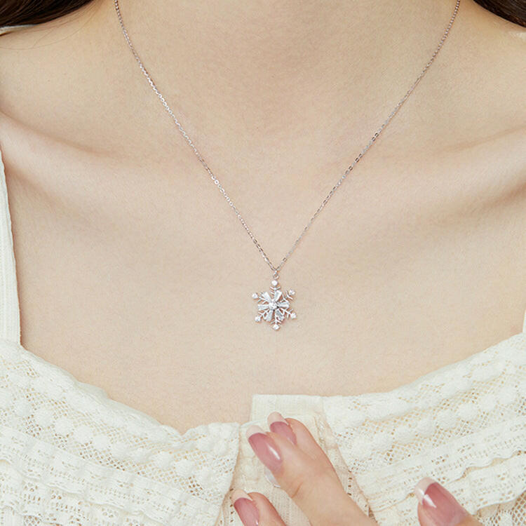 Christmas Zircon Ice Crystal Snowflake Necklace
