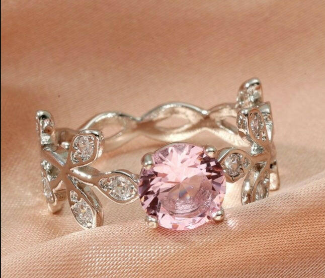 Elegant Touch Geometry Ring