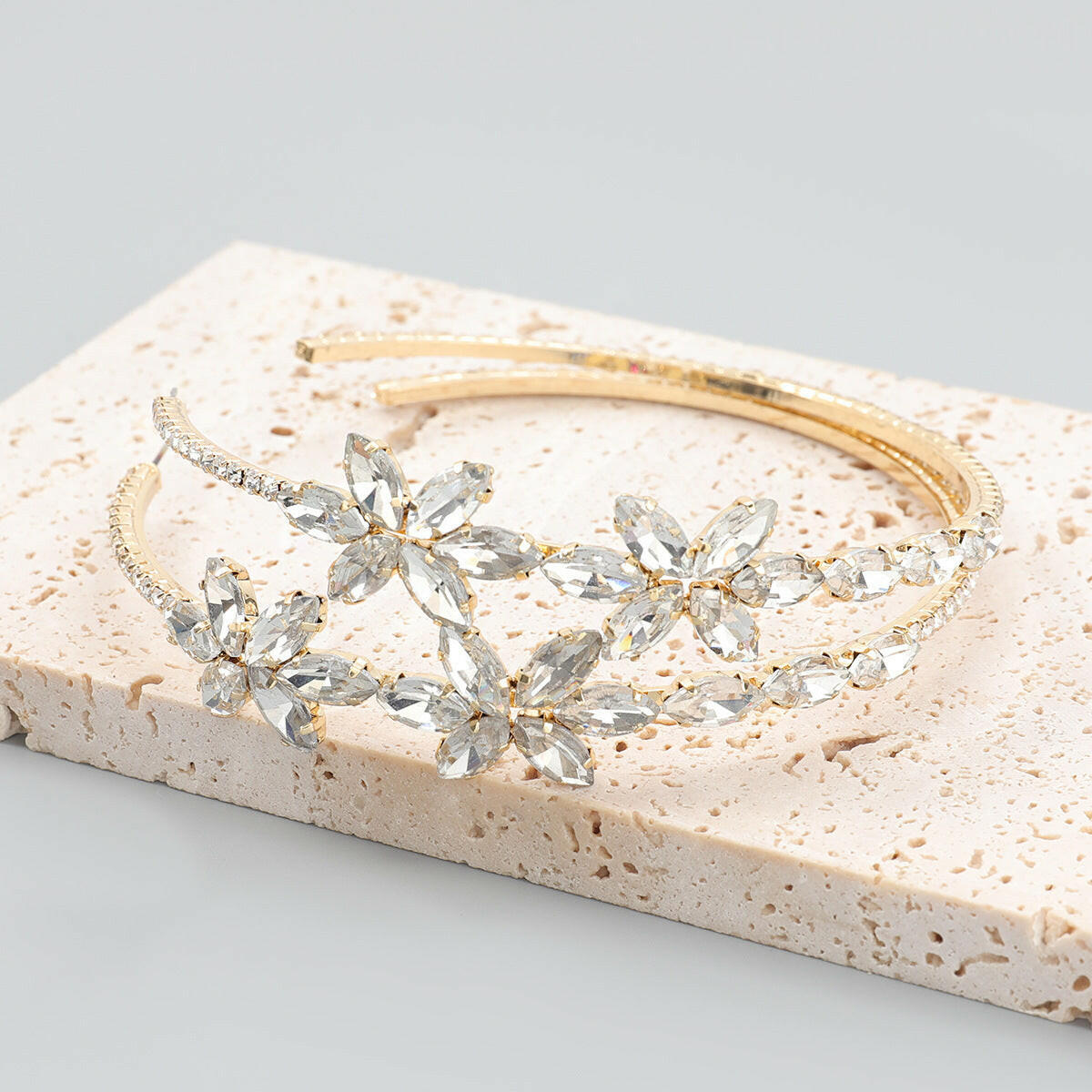 Trendy Rhinestone Flower Earrings for Women White