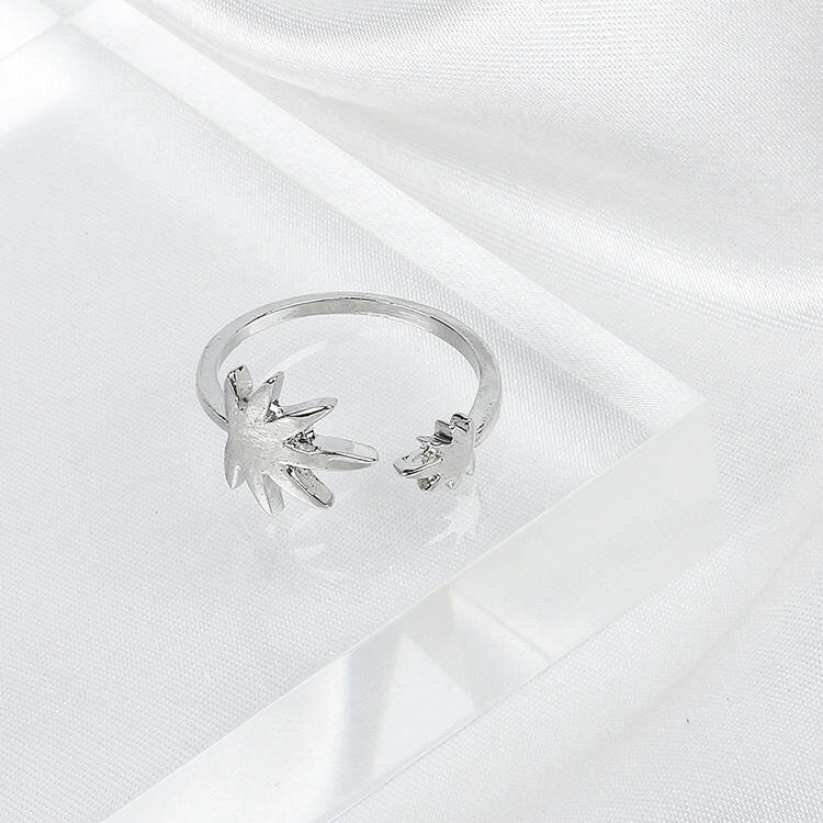 Jeweleze Tropical Leaf Ring with Elegant Design