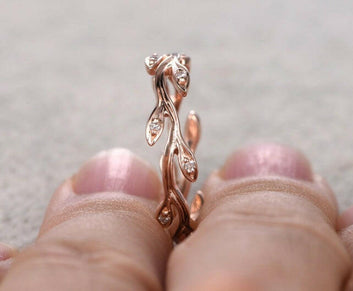 Zircon Leaf Jewelry Ring in Rose Gold